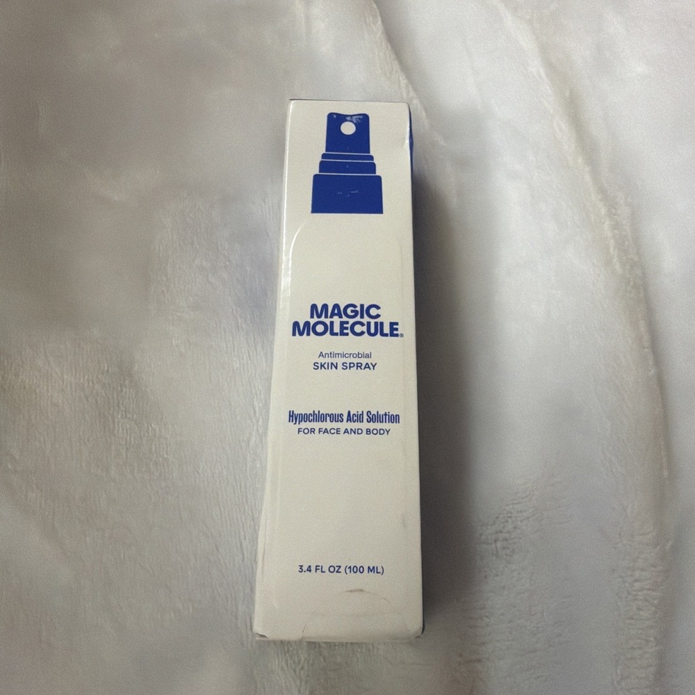 Magic Molecule Antimicrobial Skin Spray Hypochlorous Acid Solution 3.4 oz NEW
